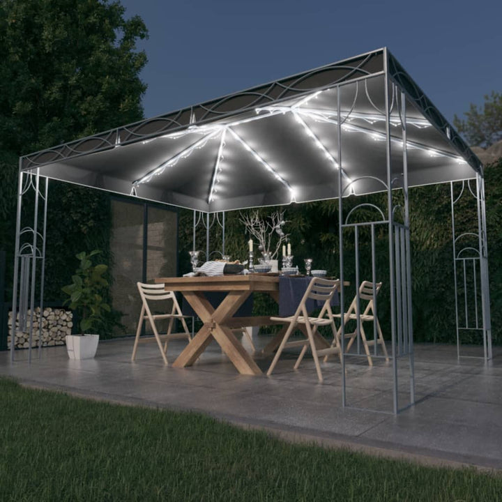 Paviljong Med Ljusslinga Led Gräddvit
