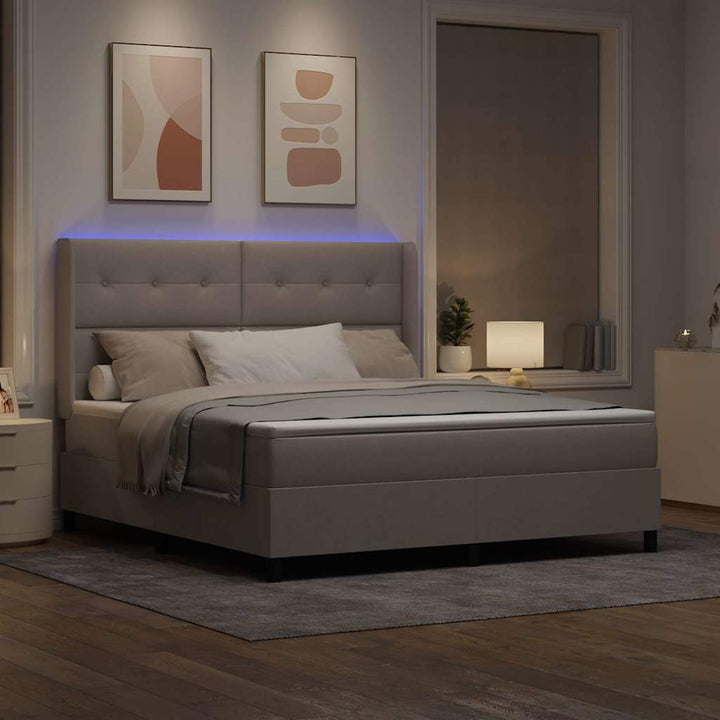 Led Box Säng Med Huvudgavel Taupe 180 X 200 Cm Tyg