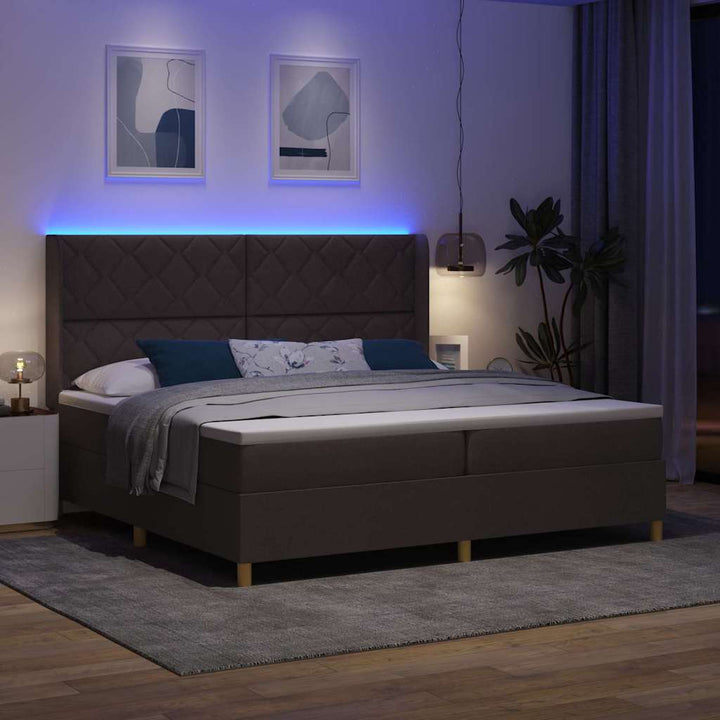 Bäddfjäder Med Led-Ljusslingor Brun Tyg